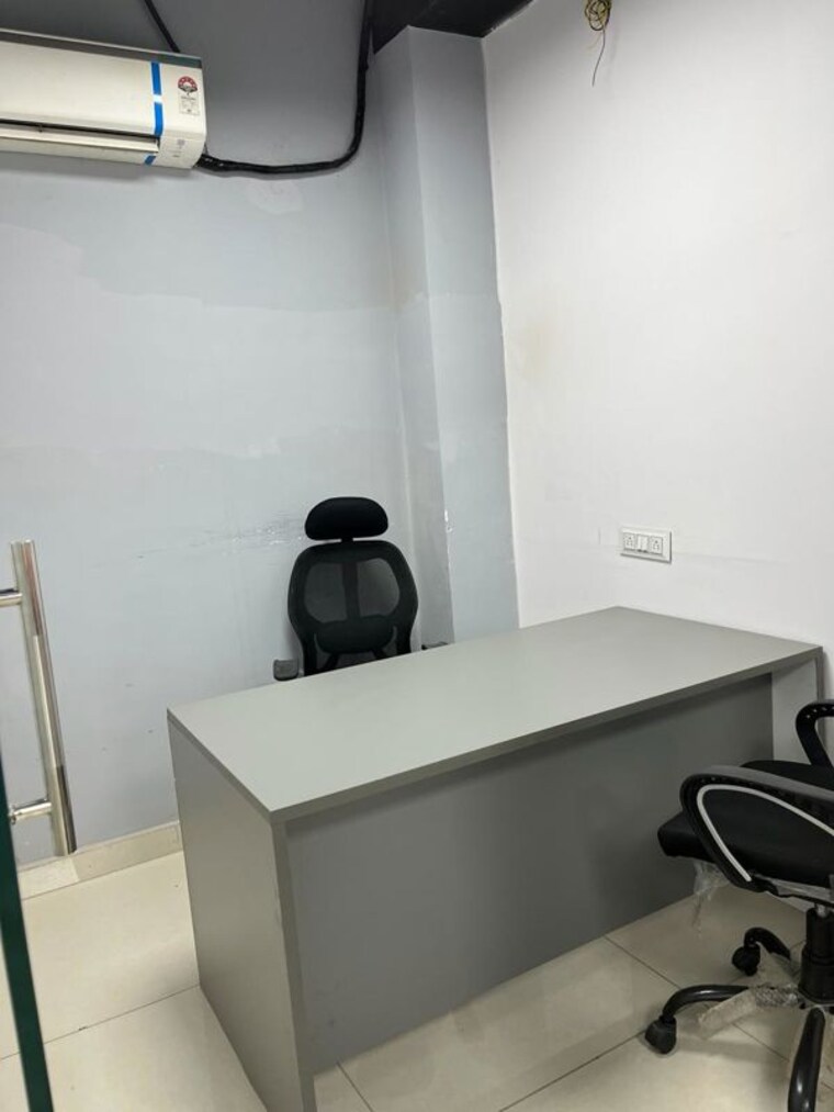 Team Area, sector 4 Commercial Office Space 700 Sq.Ft. In Sector 4 Noida 10143166