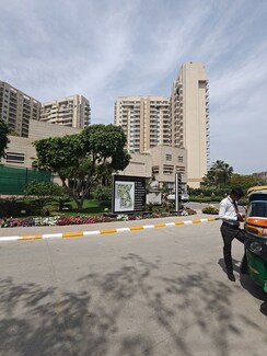 3 BHK + Servant Room,Extra Room Apartment For Rent in Ambience Creacions