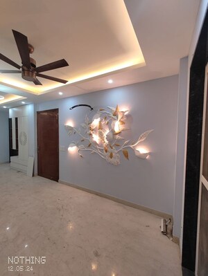 Room in 3 BHK Builder Floor at Sector 15 – for Rent