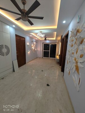 Building Lobby in 3 BHK Builder Floor at Sector 15 – for Rent