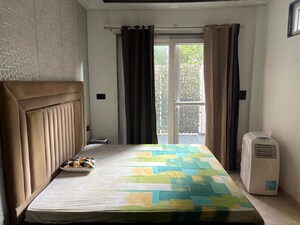 Studio Builder Floor For Rent in Sector 23