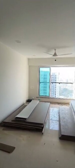 Room in 2 BHK Apartment at Nicco Amey Apartments, Andheri East – for Rent