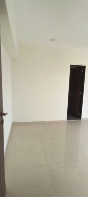 Room in 2 BHK Apartment at Nicco Amey Apartments, Andheri East – for Rent
