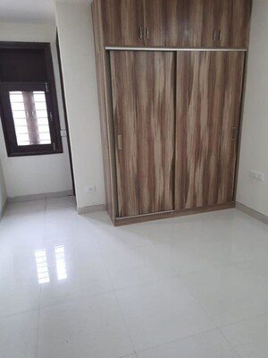 2 BHK Builder Floor For Rent in Sector 15