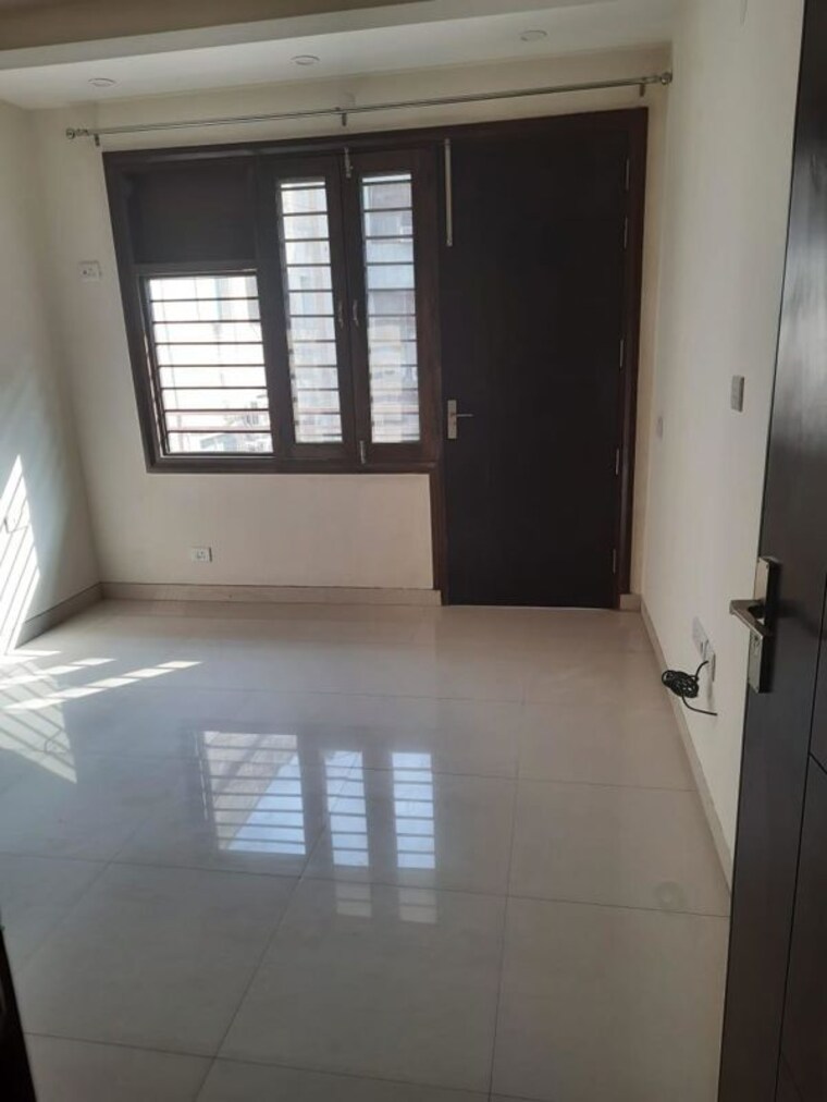 Bedroom, sector 15 2 Bedroom 1200 Sq.Ft. Builder Floor In Sector 15 Gurgaon 10143577