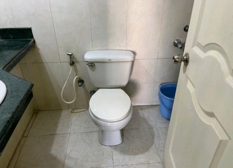 Bathroom, hiranandani-tiara 3 Bedroom 1205 Sq.Ft. Apartment In Ghodbunder Road Thane 10143484