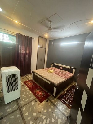 1 BHK Builder Floor For Rent in Sector 21