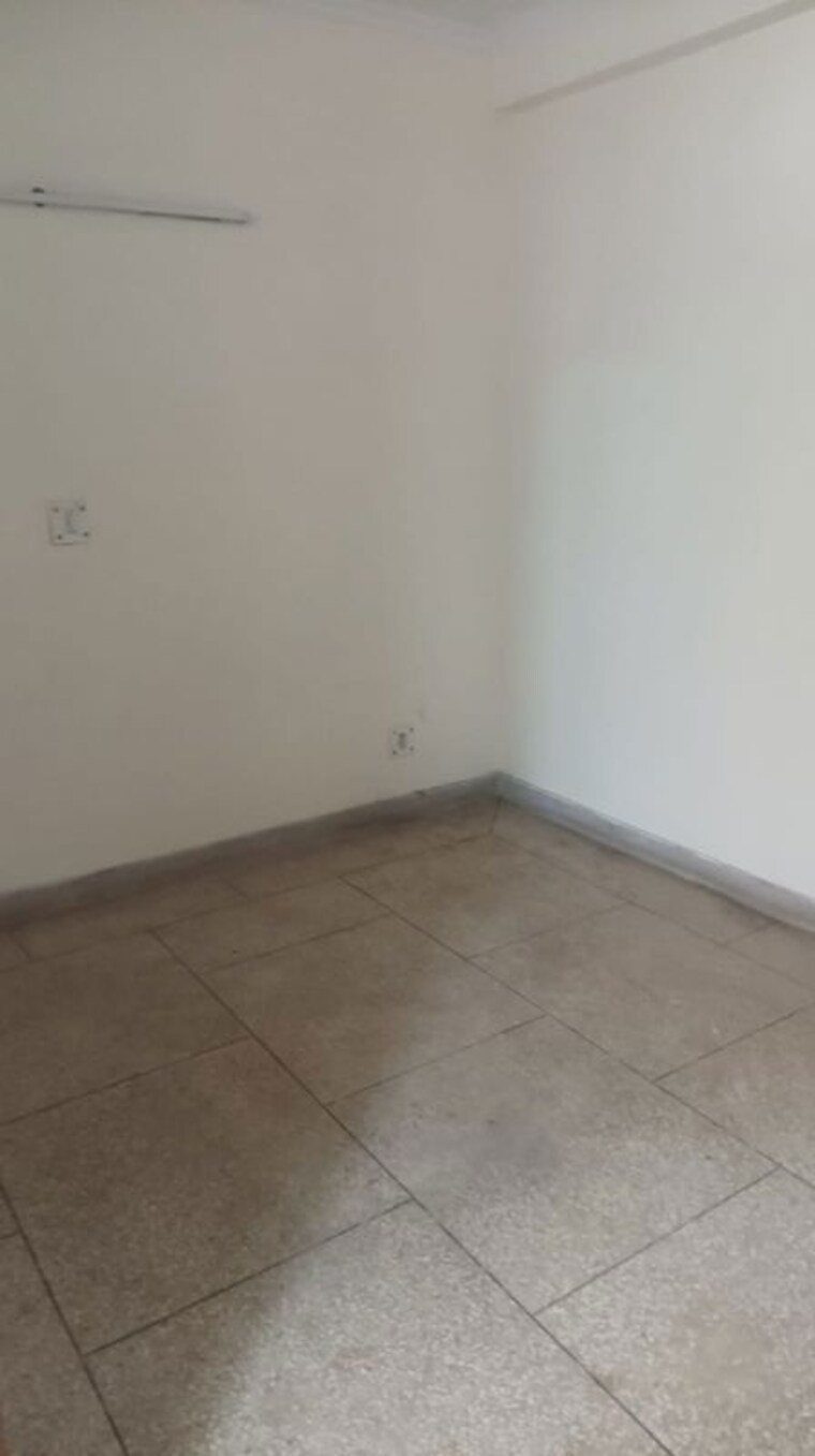 Room, sector 4 dwarka 3 Bedroom 1450 Sq.Ft. Apartment In Sector 4 Dwarka Delhi 10143591