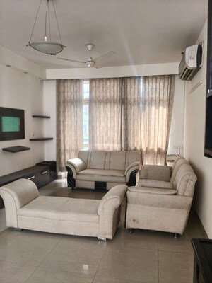 Living Room in 3 BHK Apartment at Gomti Nagar – for Rent