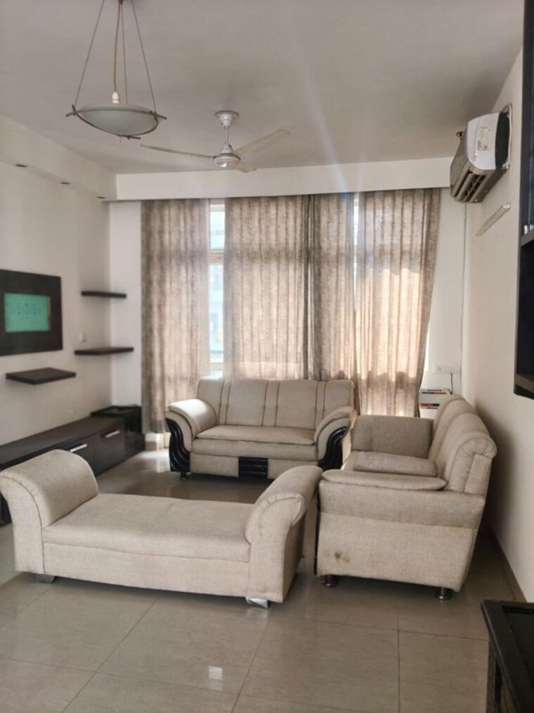 Living Room, gomti nagar 3 Bedroom 1800 Sq.Ft. Apartment In Gomti Nagar Lucknow 10143610