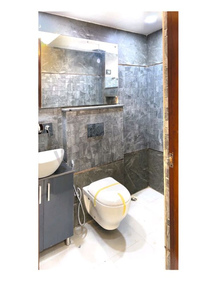 Bathroom, dwarka 3 Bedroom 1650 Sq.Ft. Apartment In Dwarka Delhi 10143615