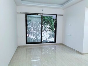 1 BHK Apartment For Rent in Malad East