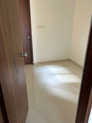 Room in 3.5 BHK Apartment at Ganga Platino, Kharadi – for Rent