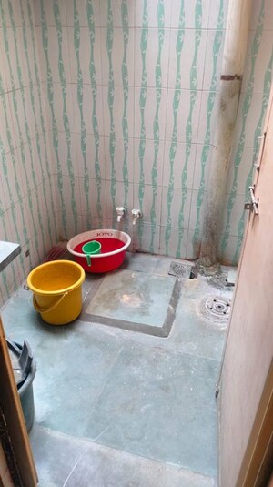 Bathroom in 2 BHK Villa at Satellite – for Rent