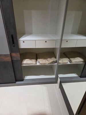 Furnished Amenities in 2 BHK Apartment at Rustomjee Azziano Wing D, Thane West – for Rent