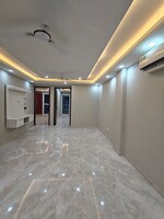520 Sq.Ft. Showroom in Lajpat Nagar 4