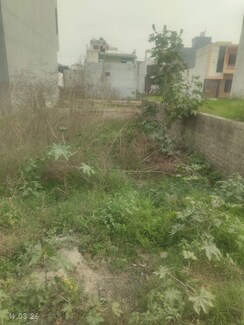 Plot For Sale in Modipuram