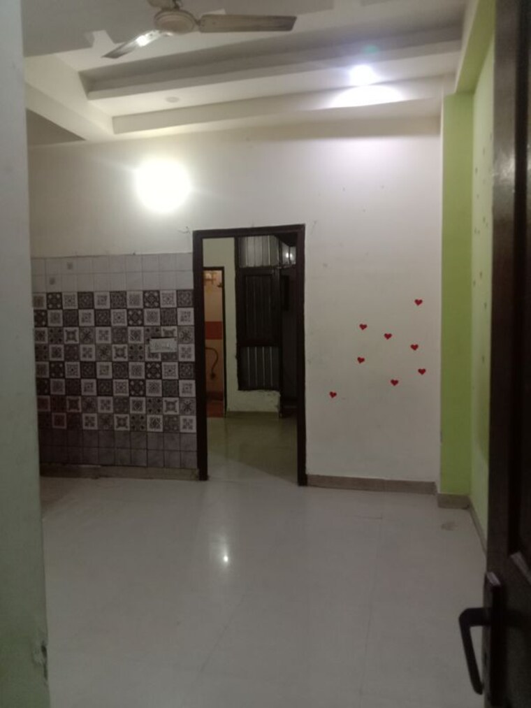 Room, vidhayak-colony 1 Bedroom 5050 Sq.Ft. Builder Floor In Nyay Khand I Ghaziabad 10143740