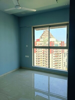 Room in 2 BHK Apartment at Chandak Cornerstone, Worli – for Rent