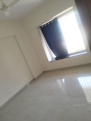 Room in 3 BHK Apartment at Kolte Maestros, Wanowrie – for Rent