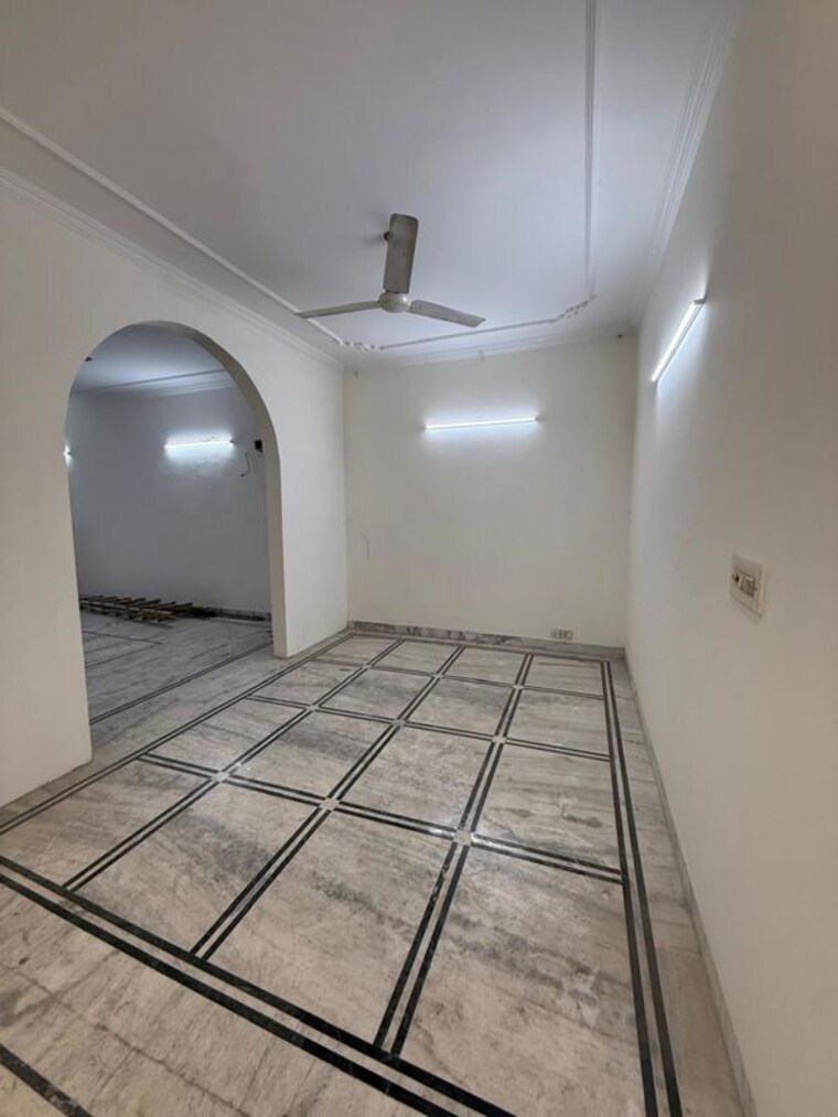 Bedroom, greater kailash ii 3 Bedroom 2000 Sq.Ft. Builder Floor In Greater Kailash ii Delhi 10143810