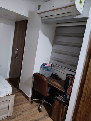 Study Room in 2 BHK Apartment at Vasant Kunj – for Rent