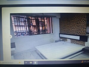 Room in 2 BHK Apartment at Chinchpokli – for Sale