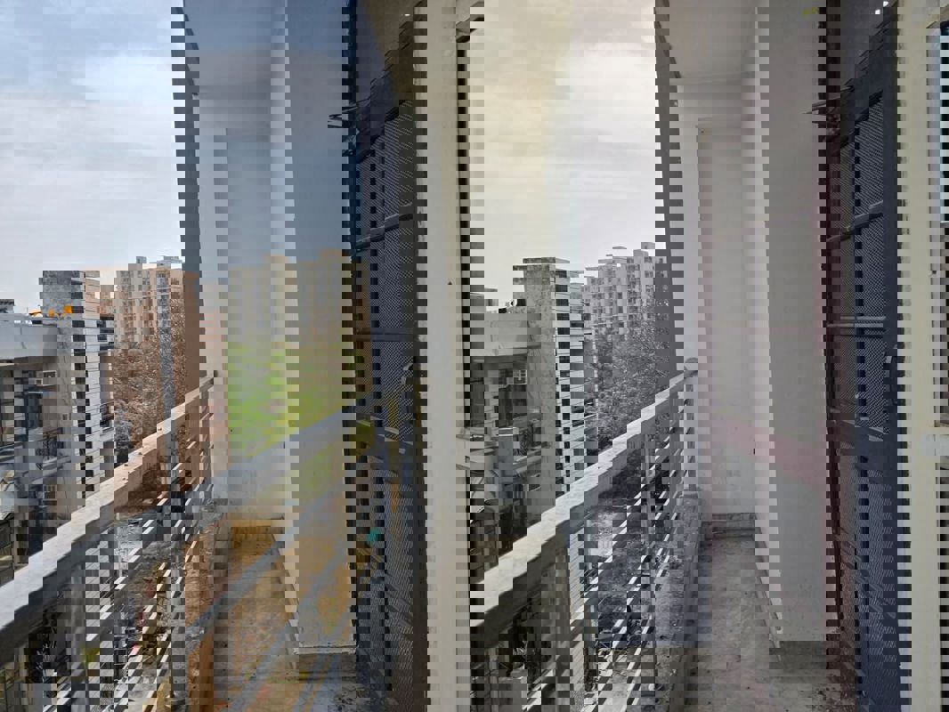 1 BHK + Pooja Room 600 Sq.Ft. Builder Floor in Kohli One Malibu Town