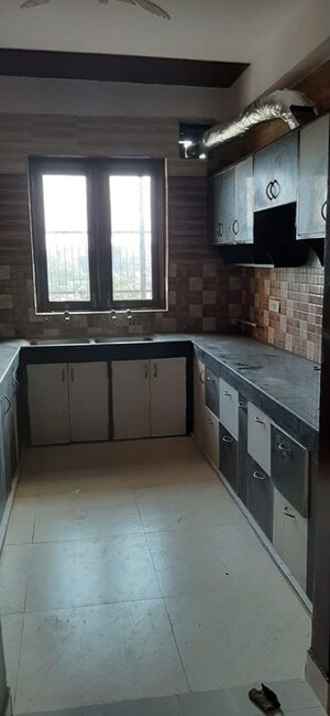 Kitchen in 2.5 BHK Independent House at Sector 49 – for Rent