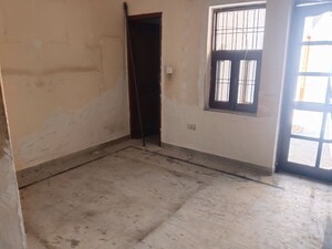 Room in 2 BHK Independent House at Sector 46 – for Rent