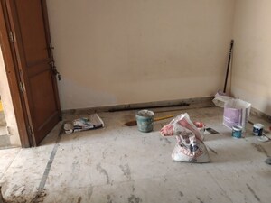 Parking in 2 BHK Independent House at Sector 46 – for Rent