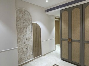 Room in 3 BHK Apartment at Rustomjee Ashiana, Juhu – for Rent