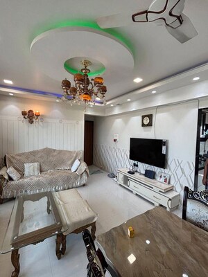 Master Bedroom in 3 BHK Apartment at Gurukrupa Vyom, Juhu – for Rent