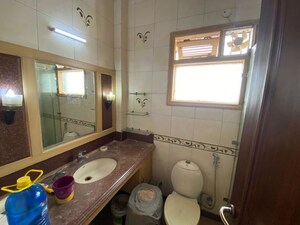 Team Area in 3 BHK Apartment at Gulmohar Park – for Rent