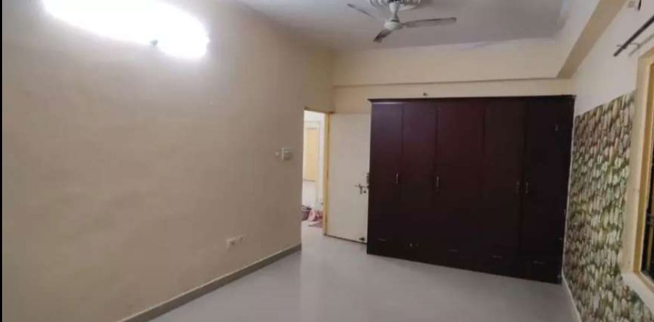 3 BHK + Pooja Room Apartment For Rent in Hazratganj