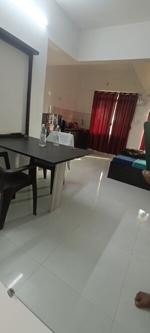 Team Area in 2 BHK Apartment at Nerul – for Sale