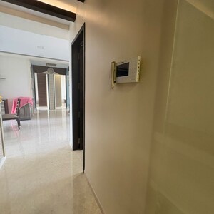 Room in 3 BHK Apartment at Wadhwa The Address Boulevard, Kurla West – for Rent