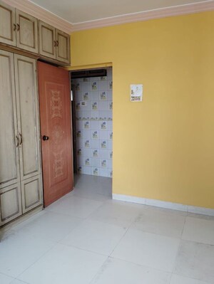 Room in 2 BHK Apartment at Sai Sankul Annexe, Kalyan West – for Rent