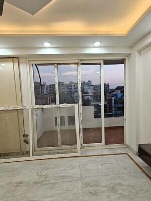 Building Lobby in 3 BHK Builder Floor at Gyan Khand ii – for Sale