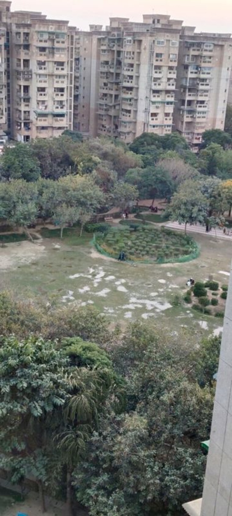 Garden, sector 2 dwarka 3.5 Bedroom 2000 Sq.Ft. Apartment In Sector 2 Dwarka Delhi 10143955