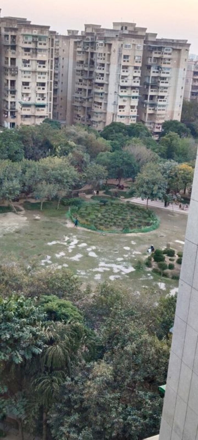 Garden, sector 2 dwarka 3.5 Bedroom 2000 Sq.Ft. Apartment In Sector 2 Dwarka Delhi 10143955