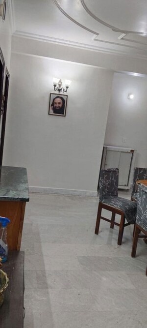 Furnished Amenities in 3.5 BHK Apartment at Sector 2 Dwarka – for Rent