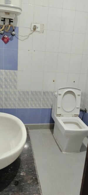 Master Bedroom in 3.5 BHK Apartment at Sector 2 Dwarka – for Rent