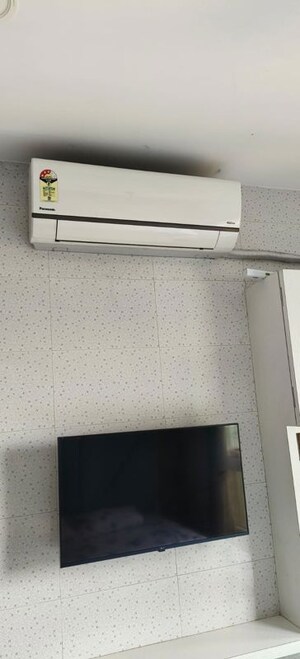 Furnished Amenities in  Apartment at Goregaon West View CHS, Goregaon West – for Rent