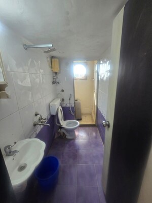 Master Bedroom in 2 BHK Apartment at Andheri CHS, Andheri West – for Rent