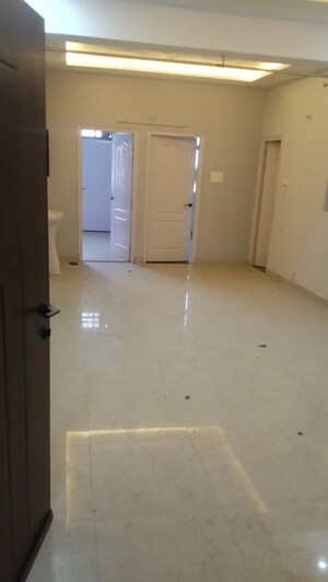 Room in 2.5 BHK Apartment at IM Apartments, Indira Nagar – for Rent