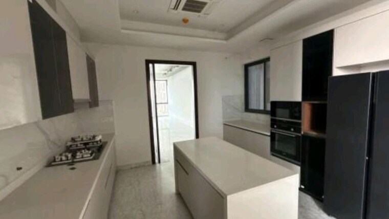 Kitchen, m3m-trump-tower 4 Bedroom 4550 Sq.Ft. Apartment In Sector 65 Gurgaon 10143976