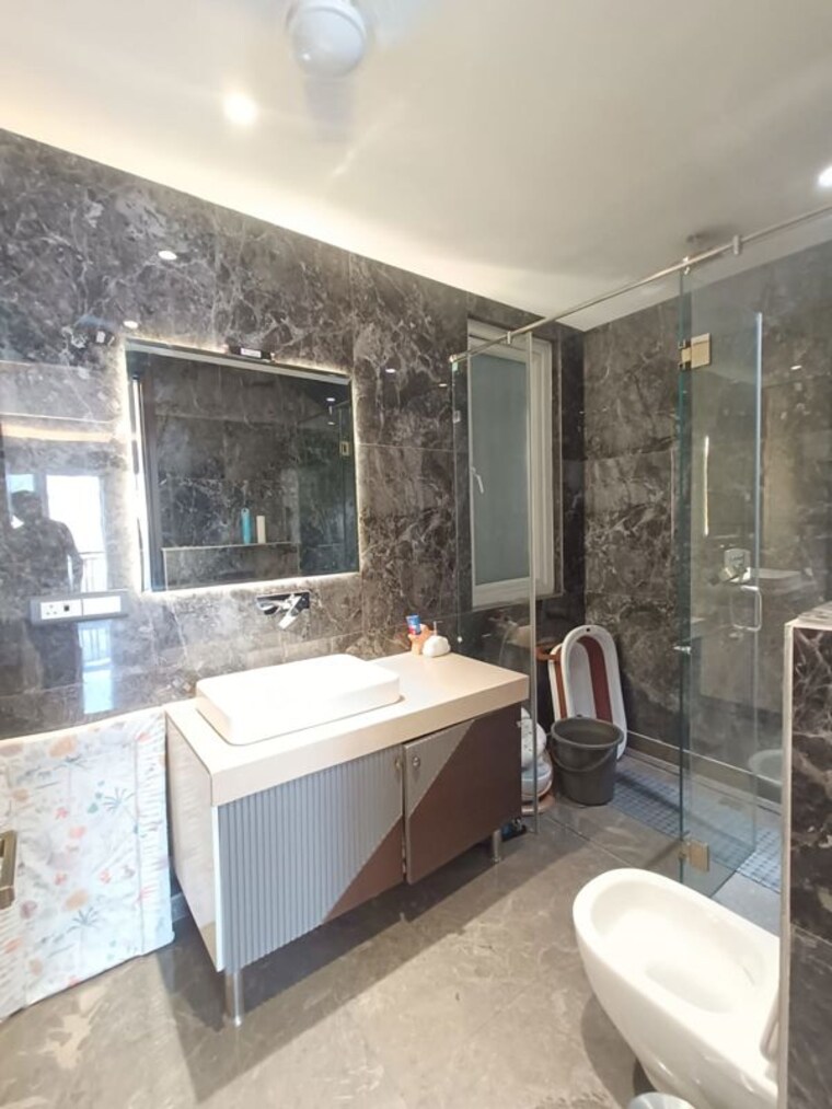 Bedroom, greater kailash ii 4 Bedroom 300 Sq.Yd. Builder Floor In Greater Kailash ii Delhi 10143980