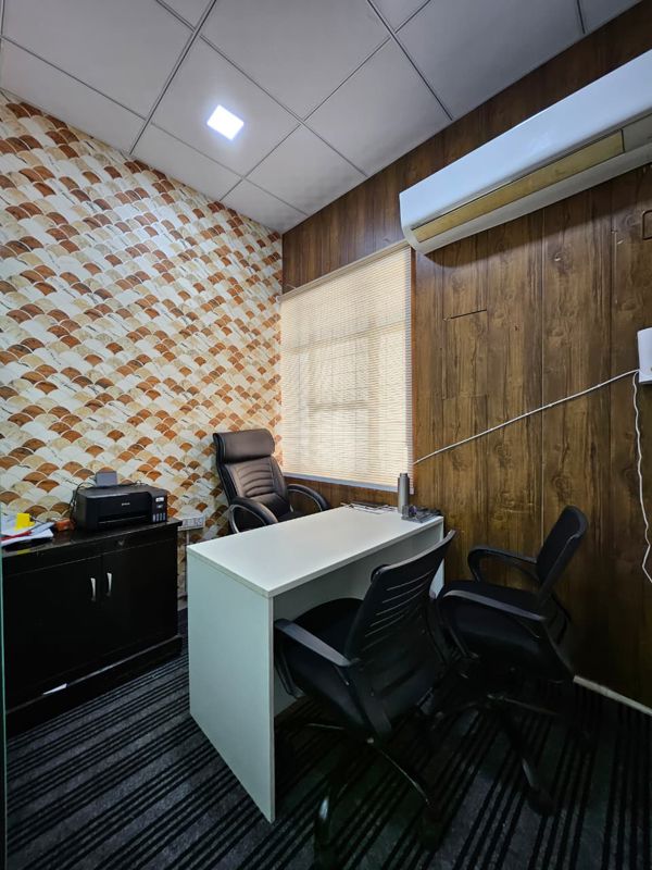 Office Space For Rent in Sector 63