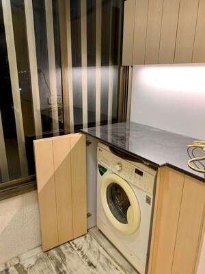 Team Area in 2.5 BHK Apartment at Oberoi Realty Splendor, Andheri East – for Rent